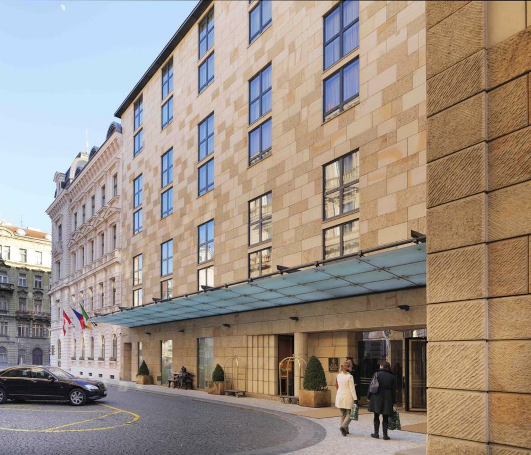 Four Seasons Prag